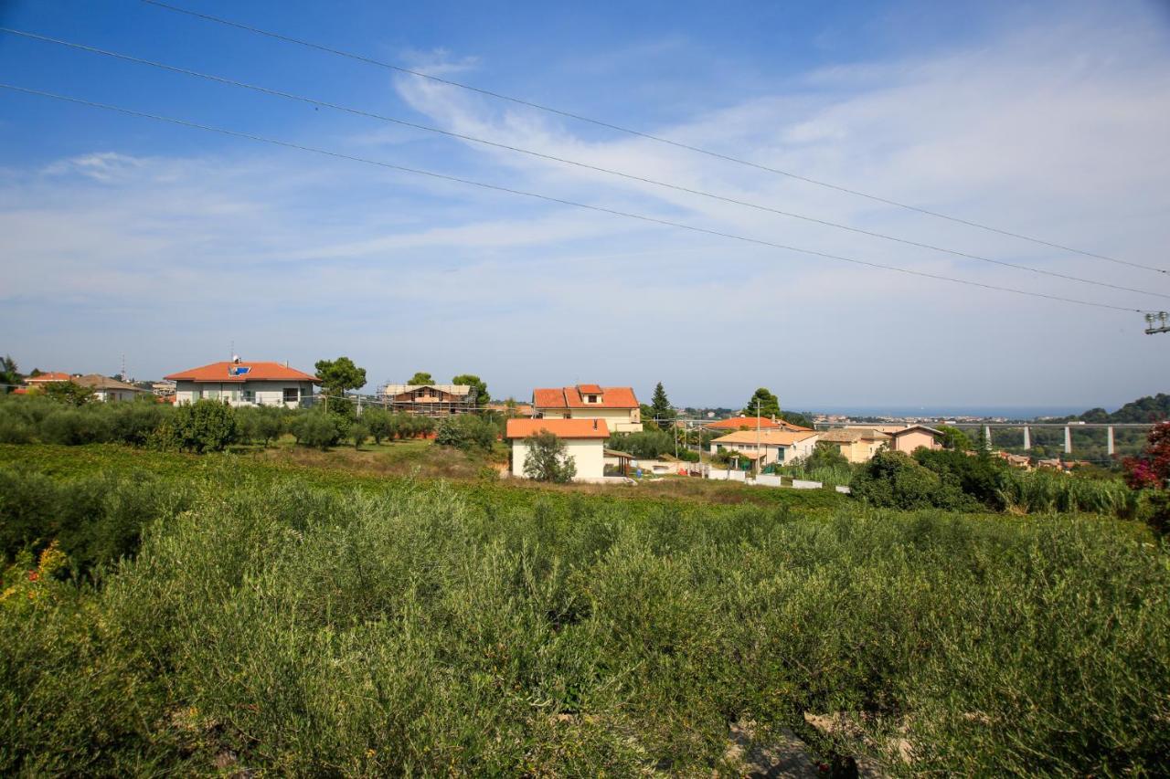 B&B Arli Torrevecchia Teatina Exterior photo